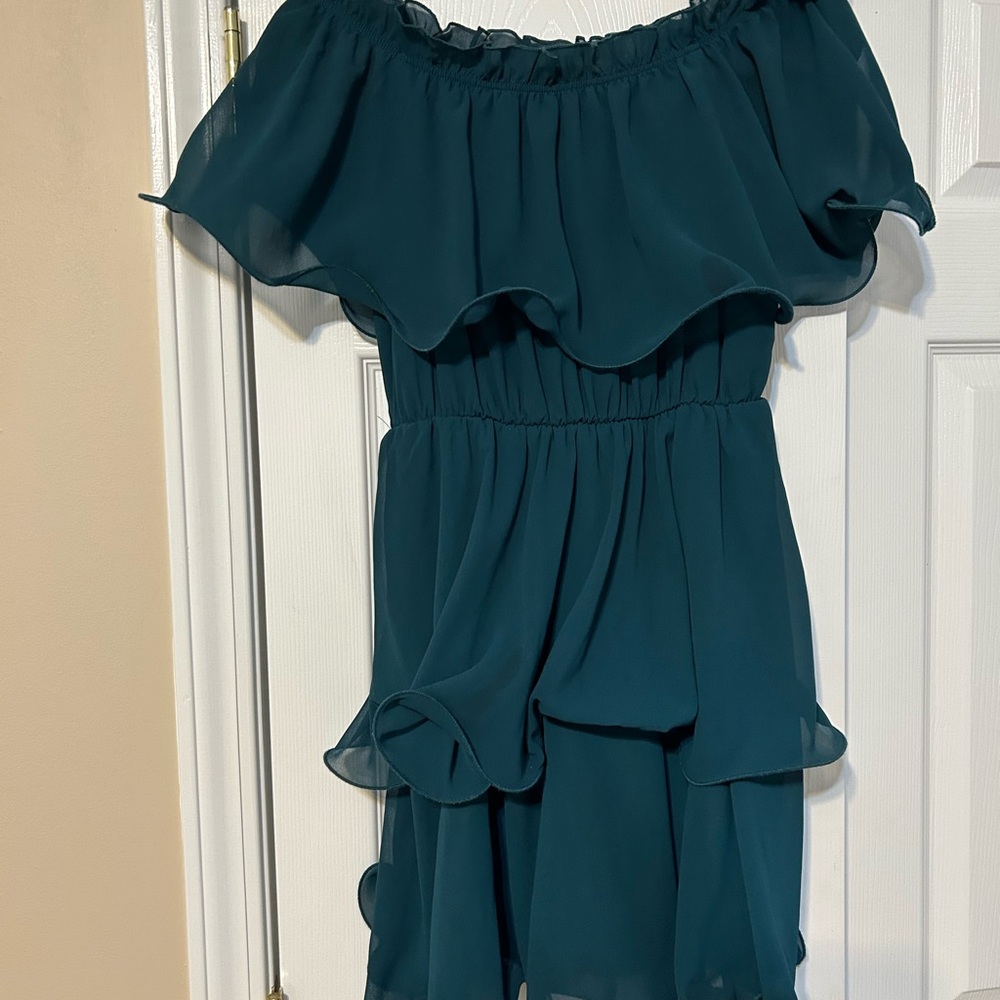 PrettyLittleThing Ruffle Trim Dress - Picture 2 of 3
